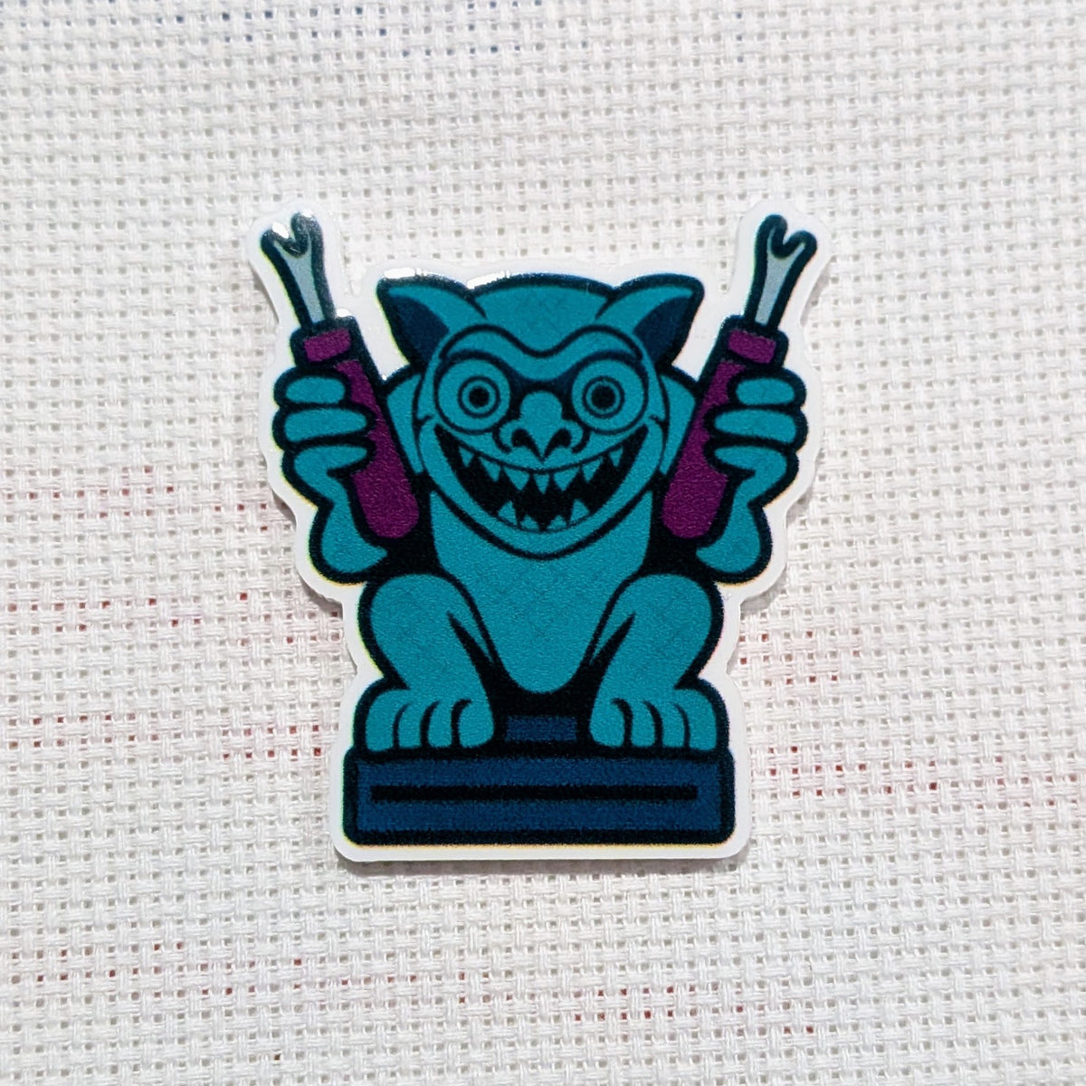 The Haunted Stitcher - LE Seam Ripping Gargoyle - Acrylic Needle Minde ...